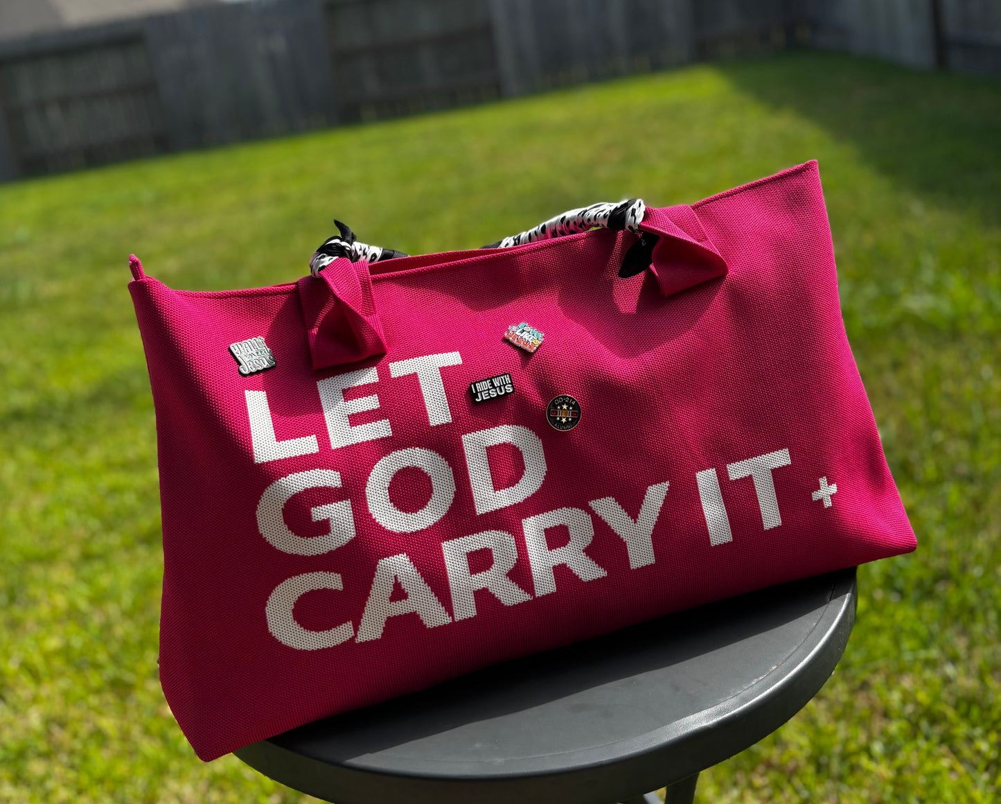 Teleo-Let God Carry It Knit Tote & Wristlet|Pink